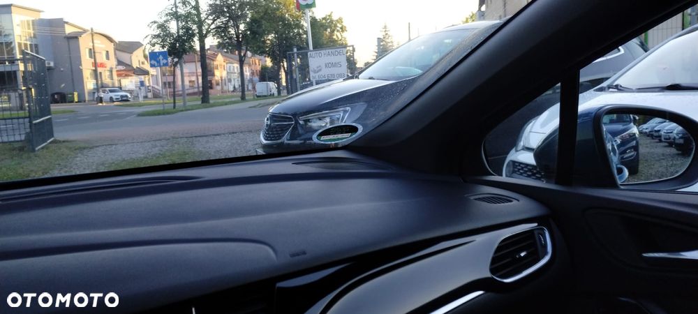 Opel Astra 1.4 Turbo Edition - 25