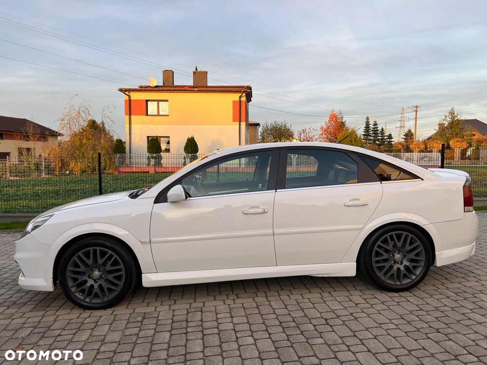 Opel Vectra 1.9 CDTI Sport/GTS - 2