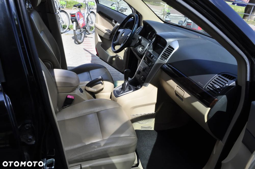 Chevrolet Captiva 2.4 LS 5os - 13