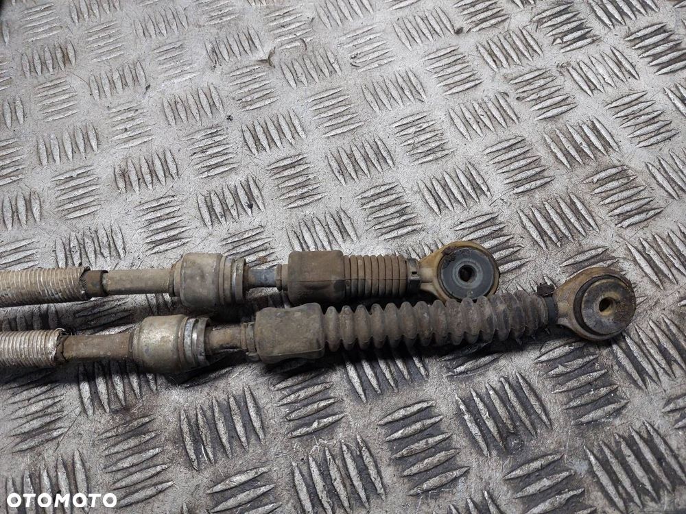 LEWAREK ZMIANY BIEGÓW + LINKI 5B TOYOTA YARIS II 1.4 D4D 33530-0D040-0 - 2