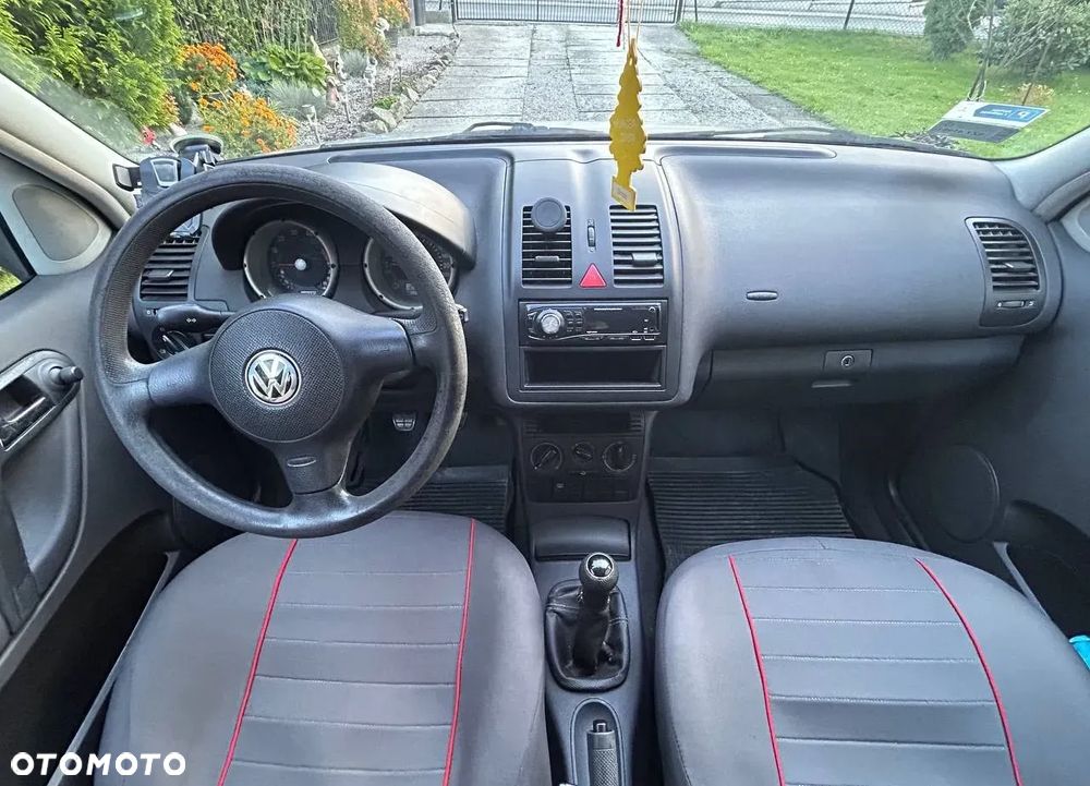 Volkswagen Polo - 4