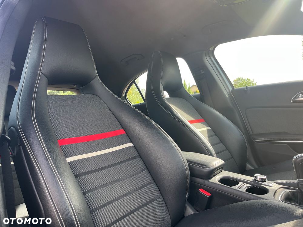 Mercedes-Benz Klasa A 180 (BlueEFFICIENCY) - 31