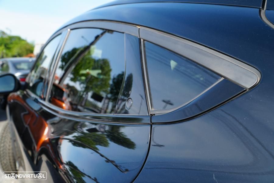 Ford Mustang Mach-E 75.7 kWh Base - 10