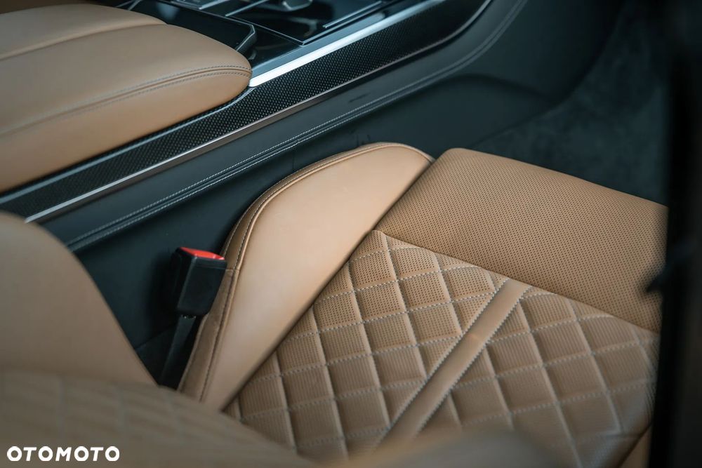 Audi A8 - 25