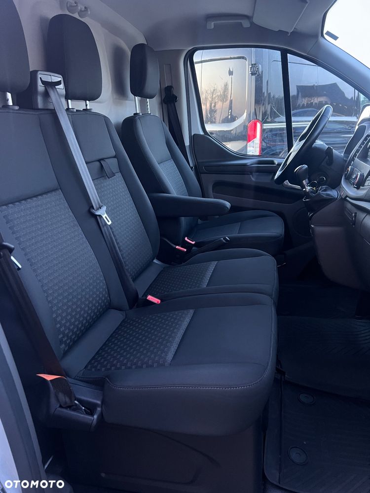 Ford Transit Custom - 13