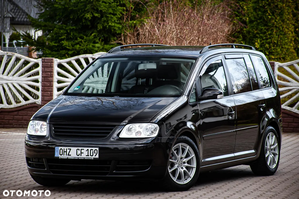 Volkswagen Touran - 9