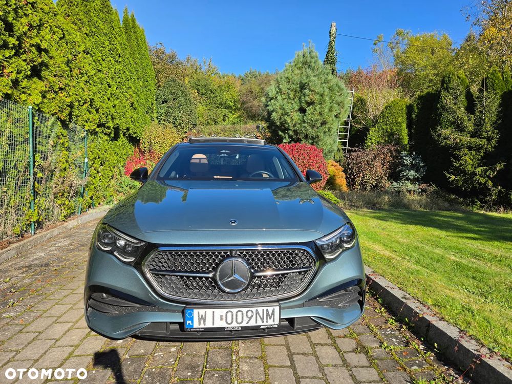 Mercedes-Benz E-Class 2024 photo 2
