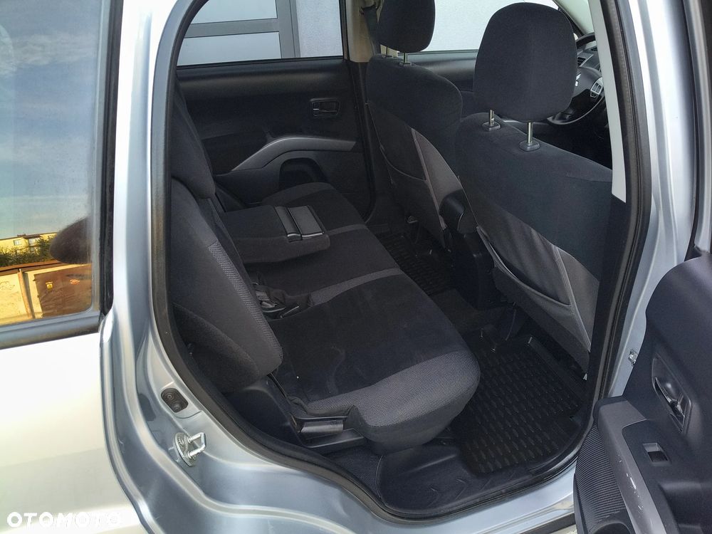 Mitsubishi Outlander 2.2 DI-D 4WD Instyle - 17