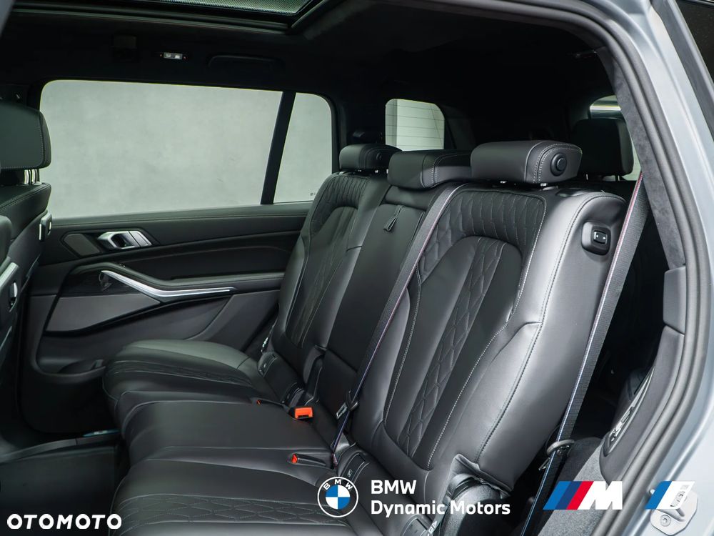 BMW X7 xDrive40i - 25