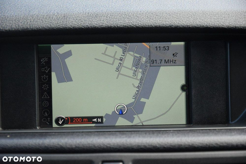 BMW X1 sDrive18d - 26