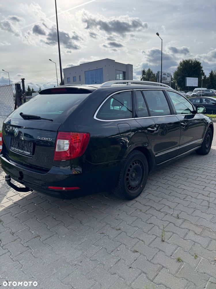 Skoda Superb 2.0 TDI Elegance - 9