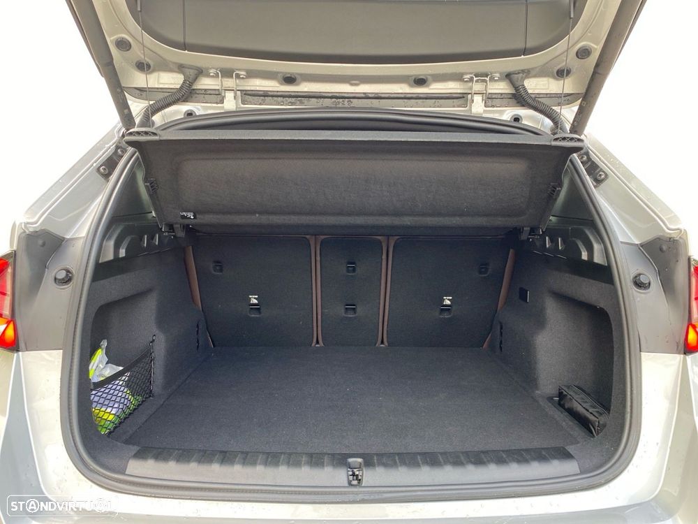 BMW iX1 eDrive20 Pack Desportivo M - 19