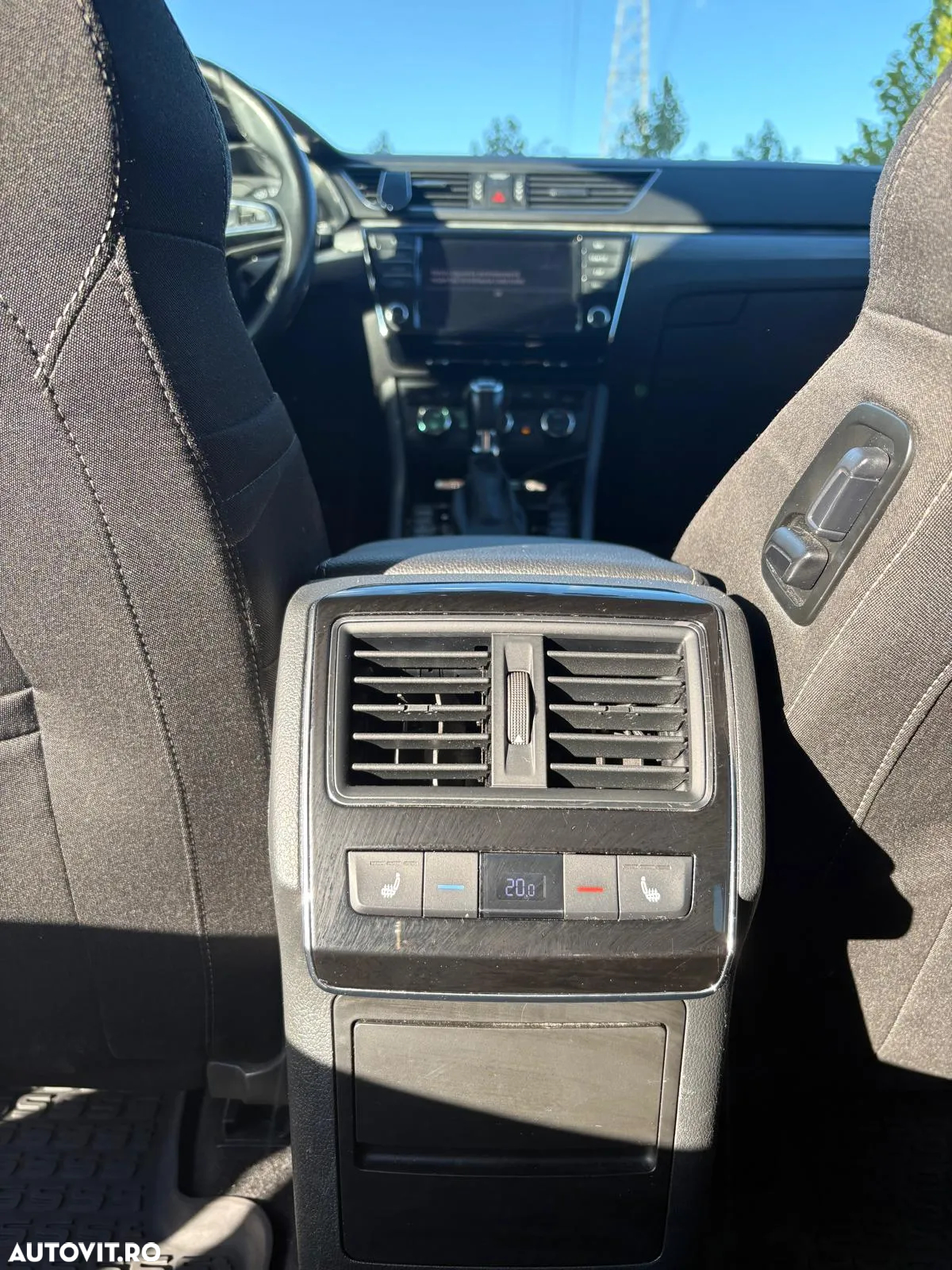 Skoda Superb 2.0 TDI DSG 4X4 Style - 10