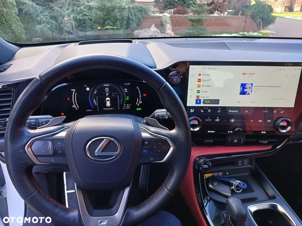 Lexus NX 450h+ Omotenashi AWD - 9