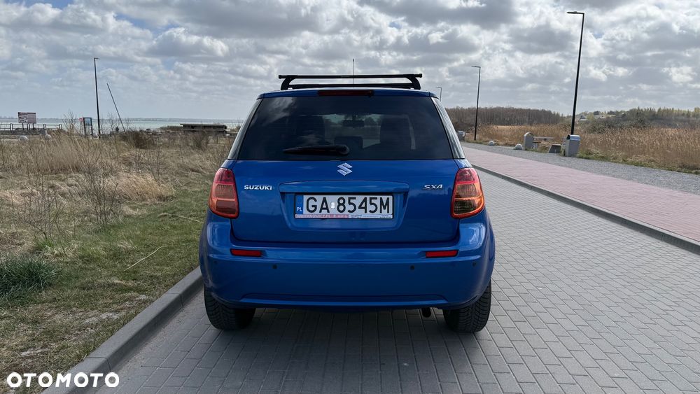 Suzuki SX4 - 4