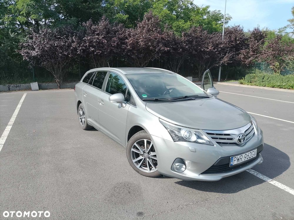 Toyota Avensis - 1