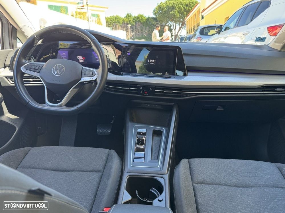 VW Golf 1.5 eTSI Style DSG - 23