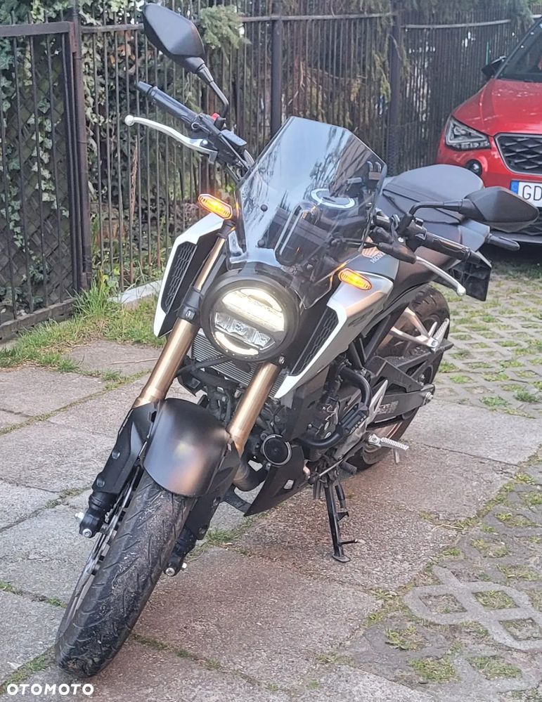 Honda CB - 4