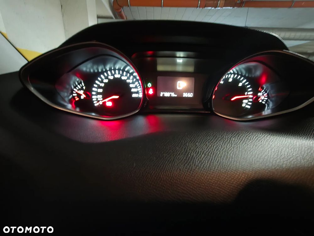 Peugeot 308 1.6 BlueHDi Allure S&S - 5