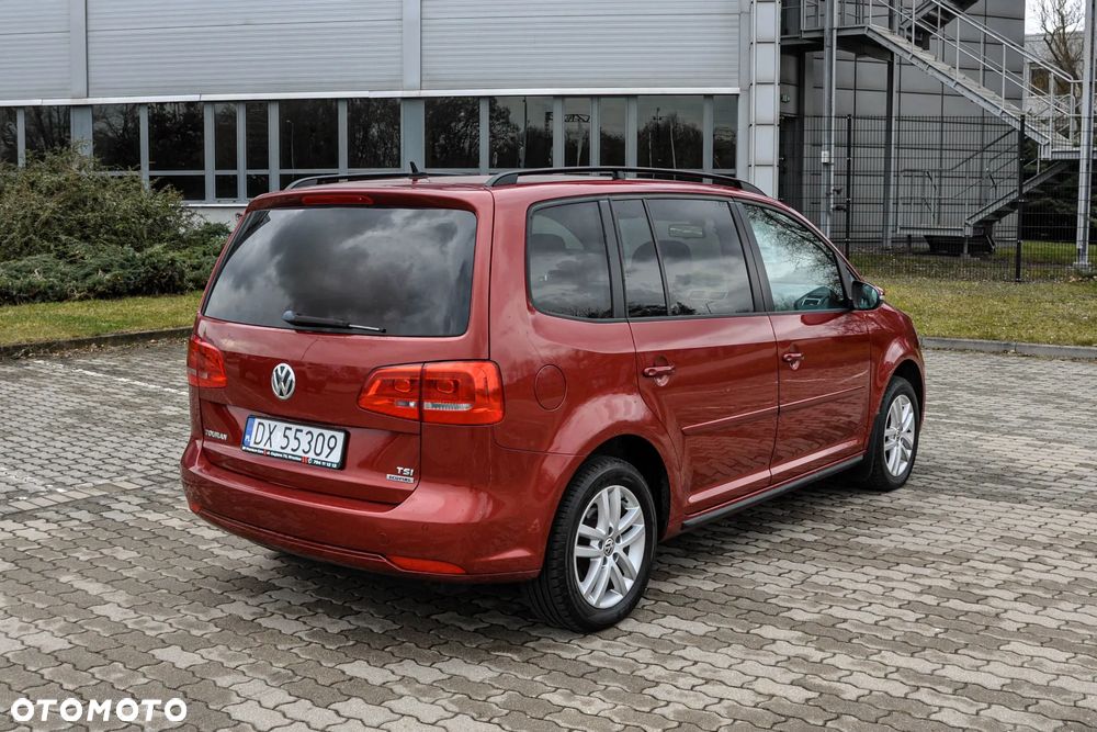 Volkswagen Touran - 4
