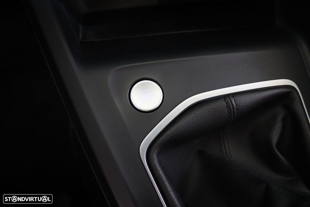 VW Golf 2.0 TDI Life - 36