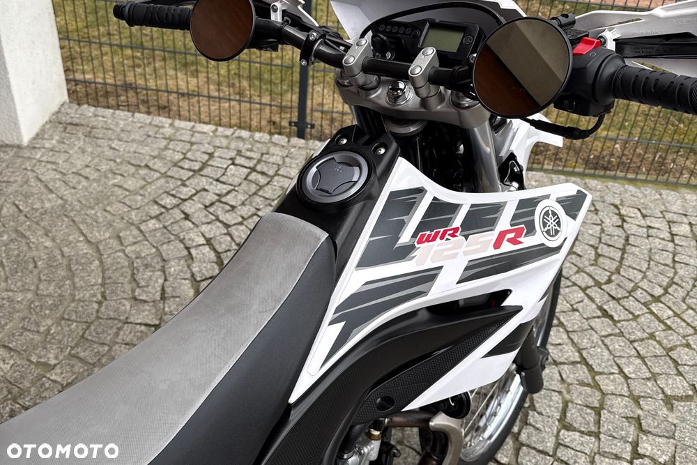 Yamaha WR - 7