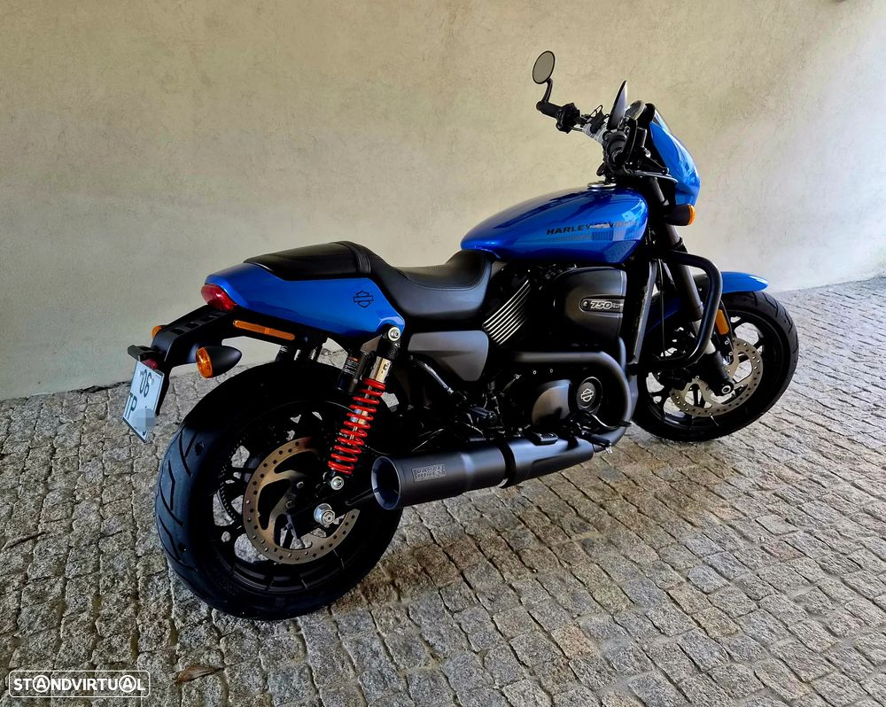 Harley-Davidson Street ROD - 3