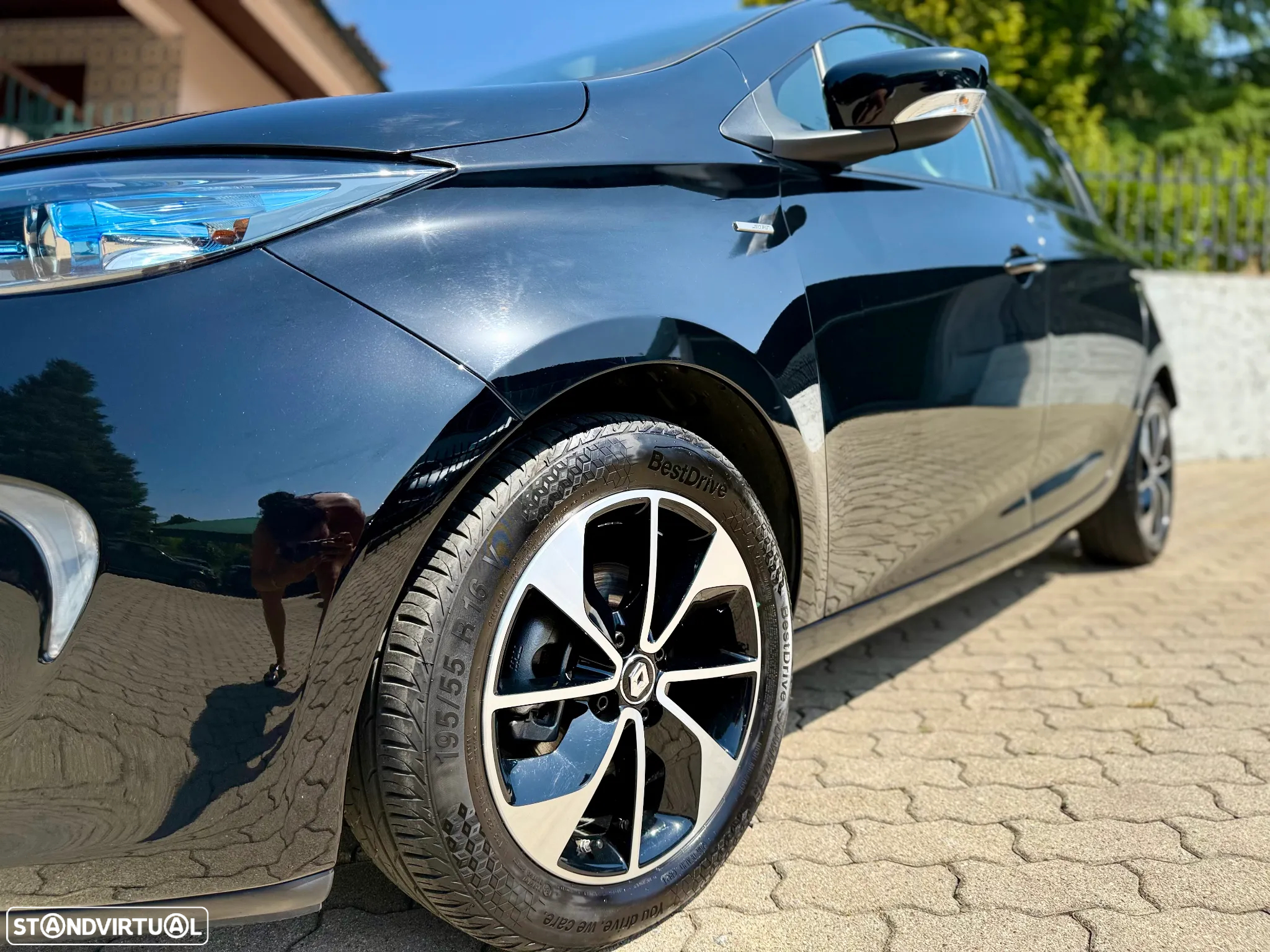 Renault Zoe - 10