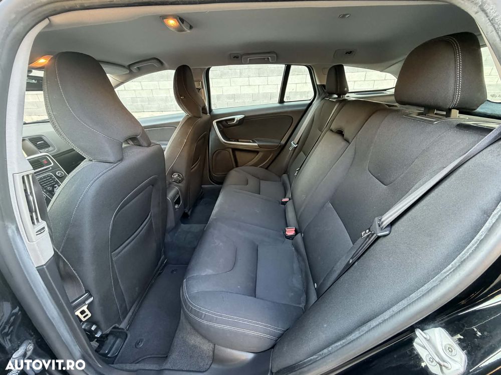 Volvo V60 D2 Geartronic Powershift RDesign - 13