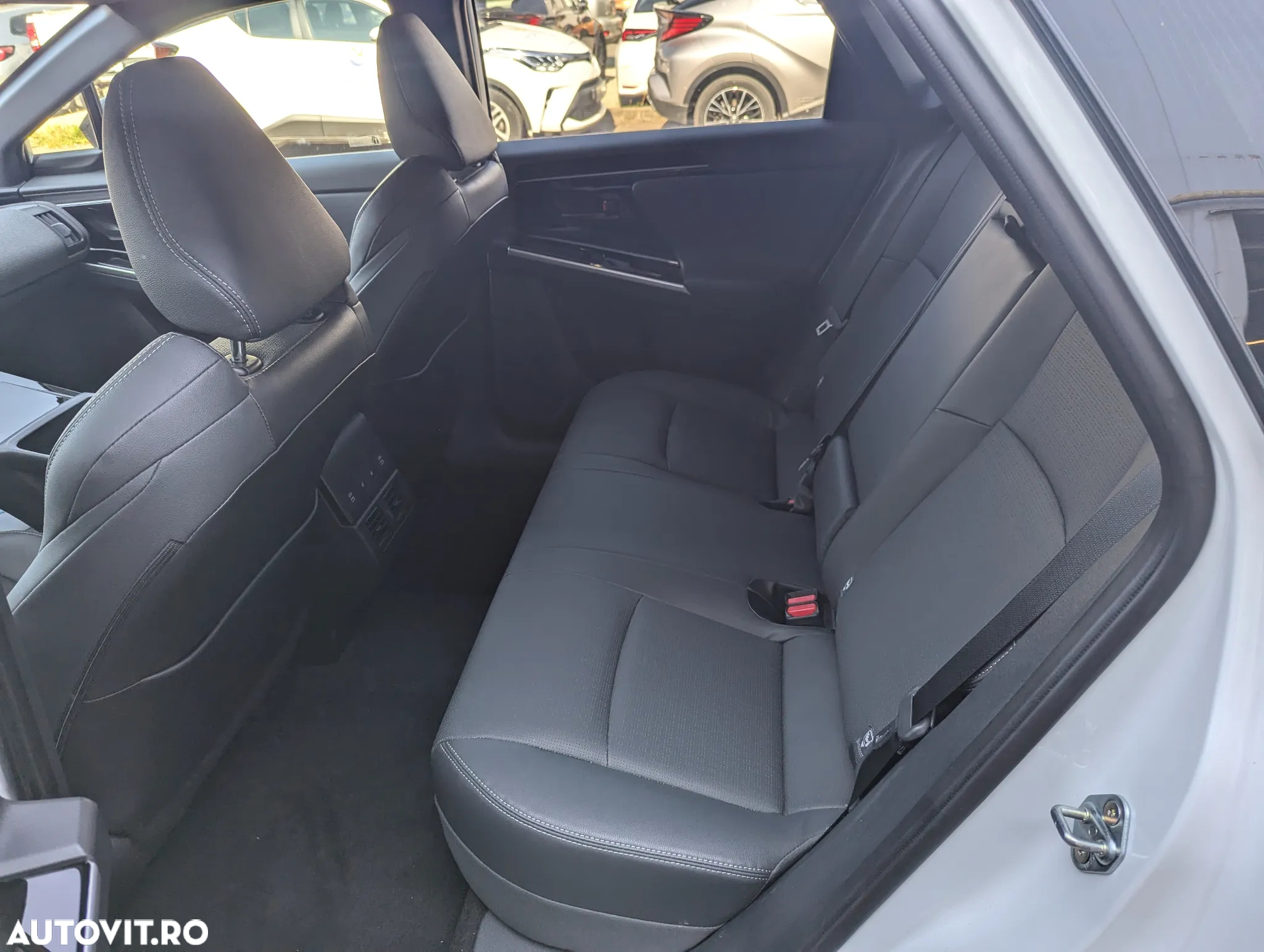 Toyota BZ4X 160 KW AWD (4x4) Luxury - 18