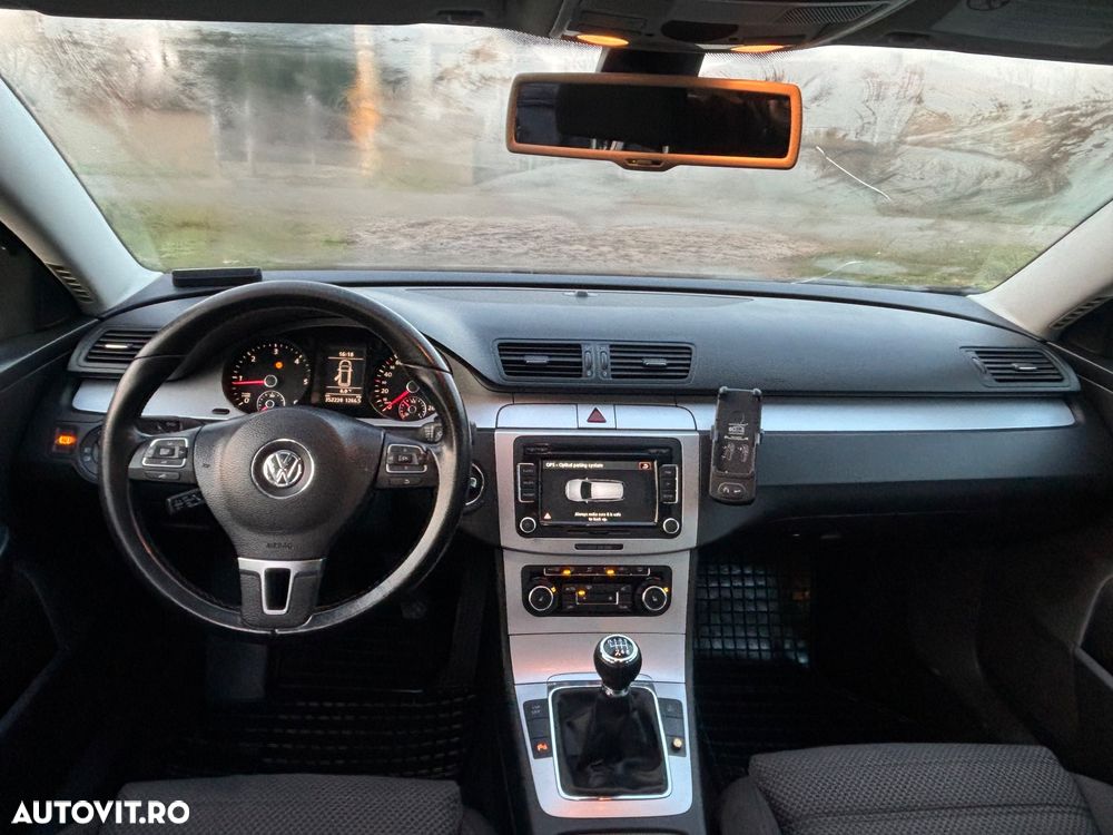 Volkswagen Passat 2.0 TDI Highline DPF - 11