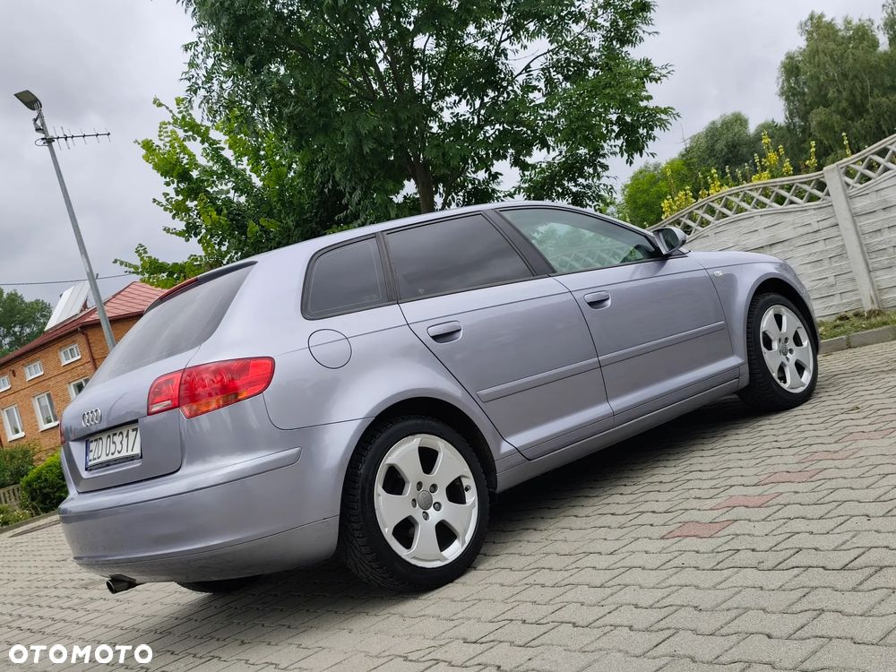 Audi A3 Sportback 1.6 S line Sportpaket plus - 17