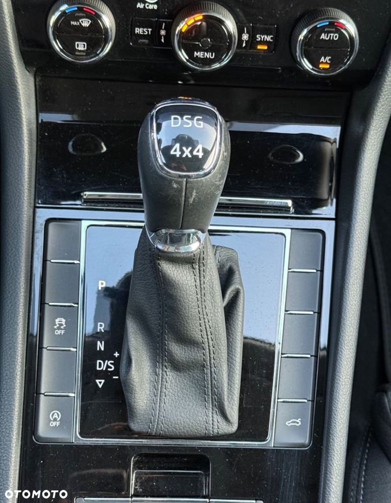 Skoda Superb 2.0 TDI 4x4 DSG Style - 19