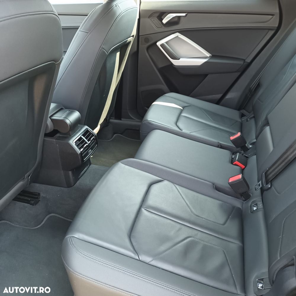 Audi Q3 35 TDI S tronic - 12