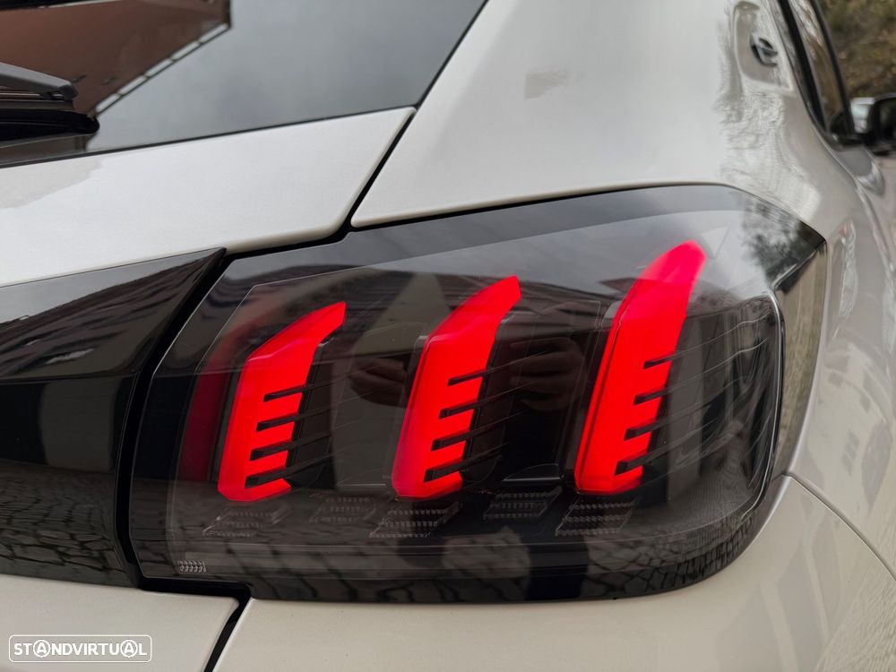 Peugeot e-208 50 kWh GT Pack - 18