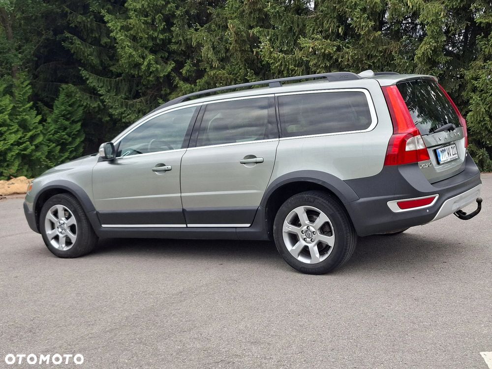 Volvo XC 70 D5 AWD Summum - 4