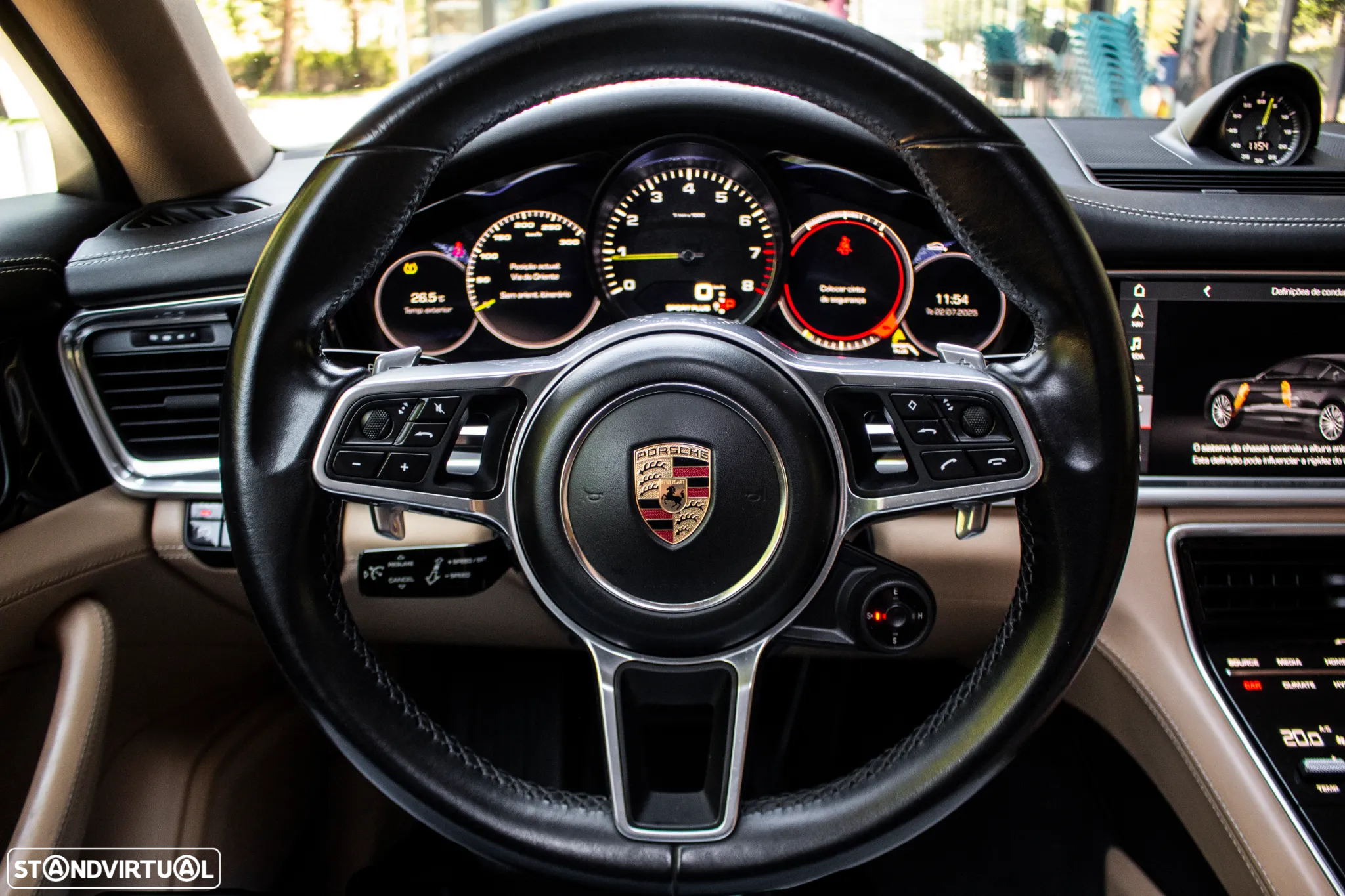Porsche Panamera 4 E-Hybrid - 13