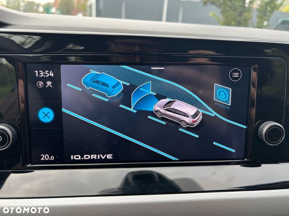 Volkswagen Golf 1.0 TSI - 11