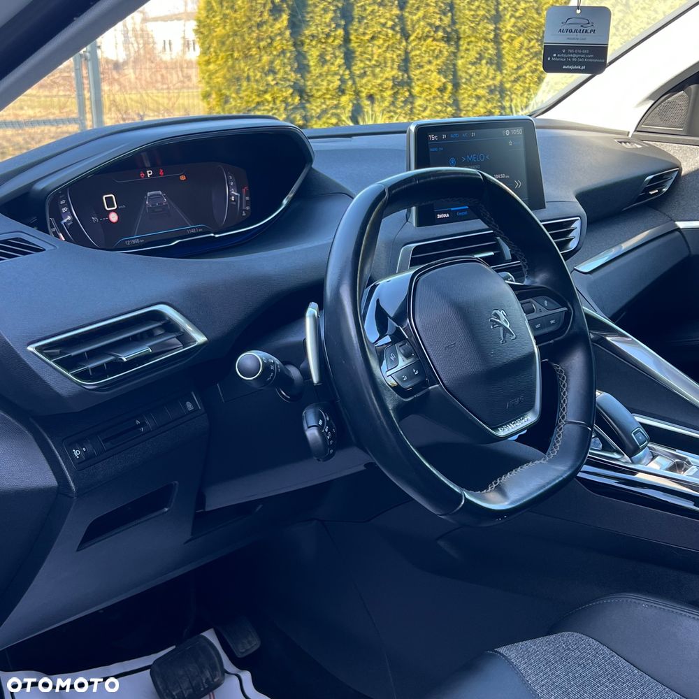 Peugeot 5008 1.5 BlueHDi Allure S&S EAT8 - 21