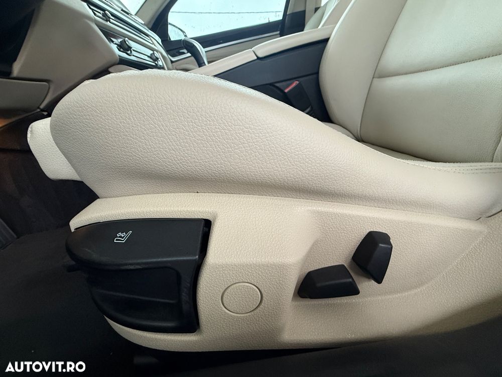 BMW Seria 5 520d Sport-Aut. - 18