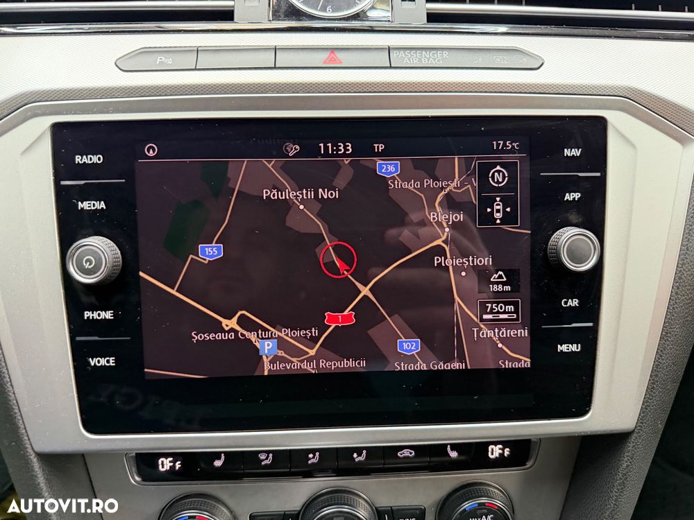 Volkswagen Passat 2.0 TDI DSG Highline - 20