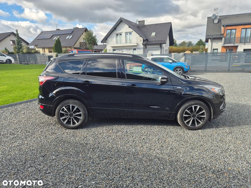 Ford Kuga 1.5 EcoBoost 2x4 ST-Line - 5