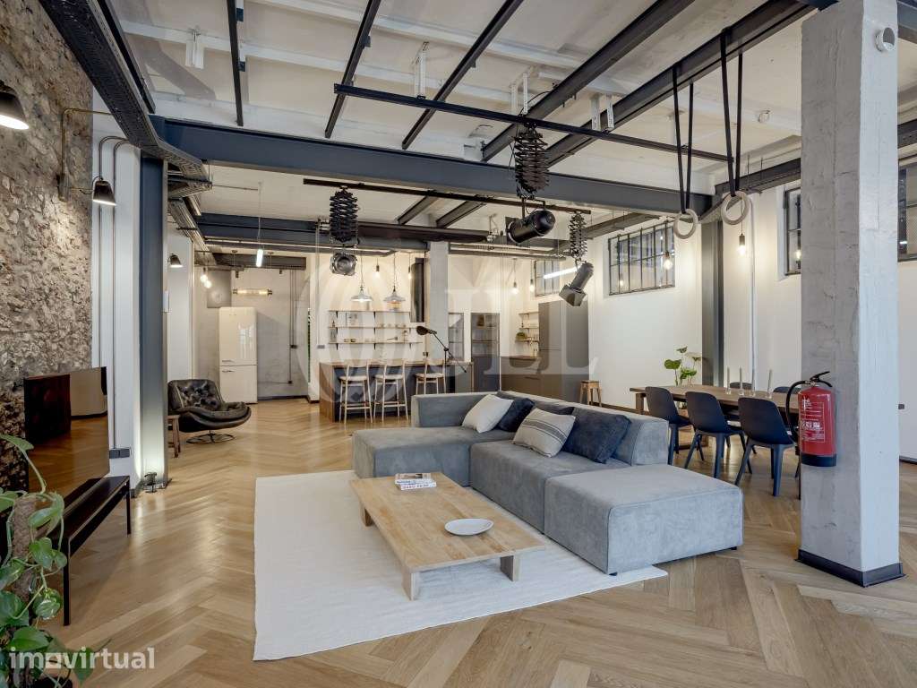 Loft T2+2 com terraço, no Alto de Santo Amaro, em Alcântara - Grande imagem: 3/34