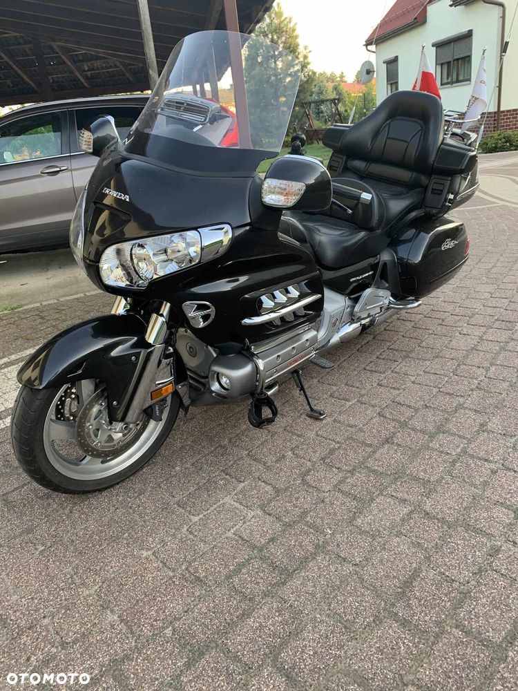 Honda GL - 6