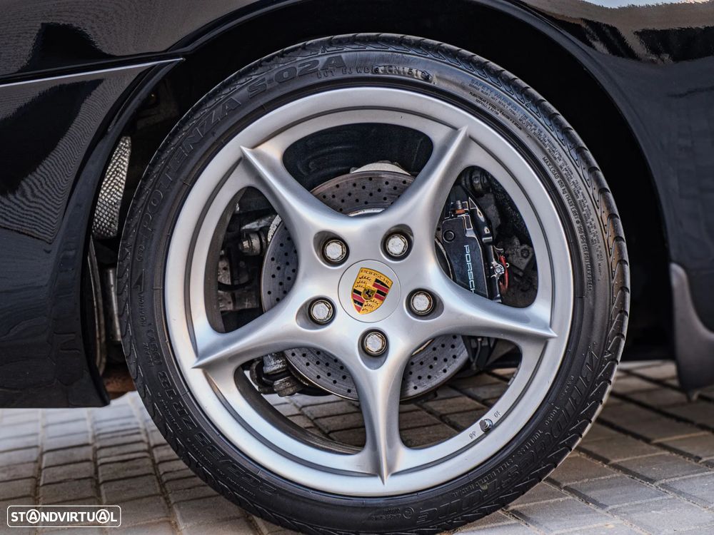 Porsche 911 (996) Carrera Cabrio - 10