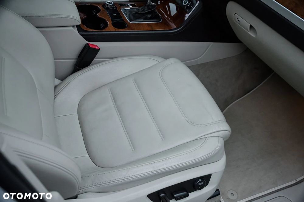 Volkswagen Touareg 3.6 V6 FSI Automatik - 14