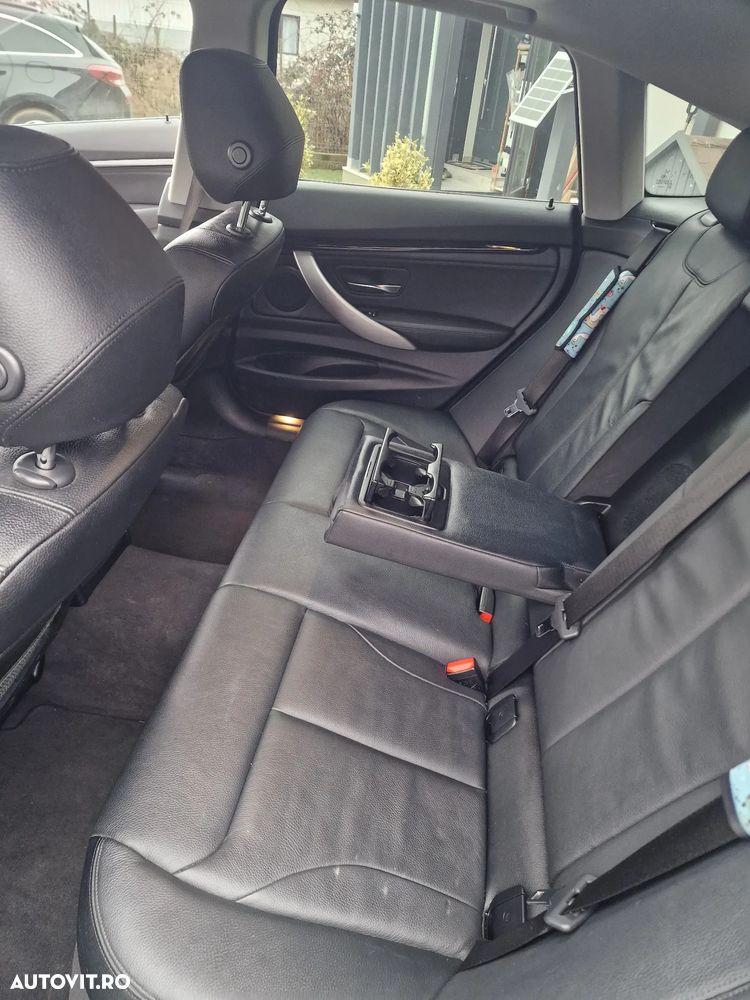 BMW Seria 3 320d xDrive AT - 33