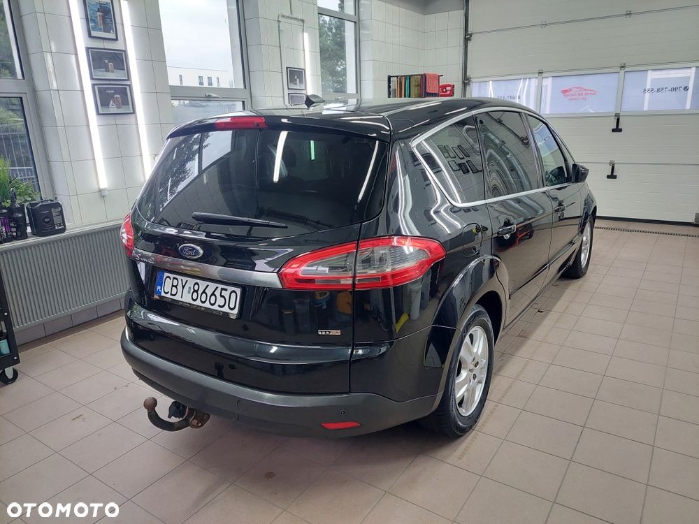 Ford S-Max - 4