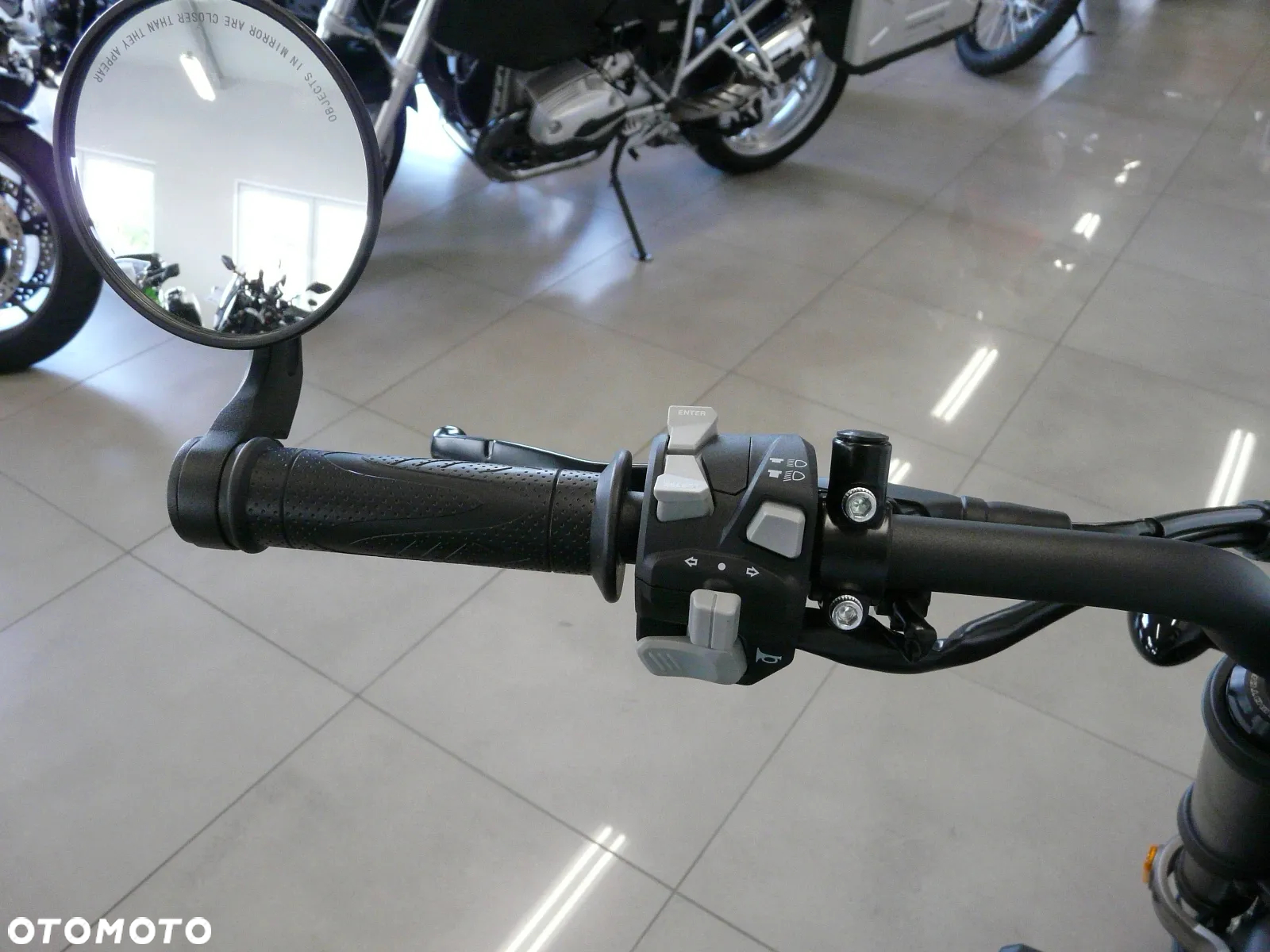 QJMOTOR SRV 700 - 28