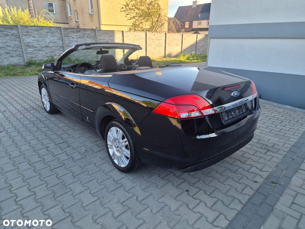 Ford Focus 1.6 Ambiente - 11